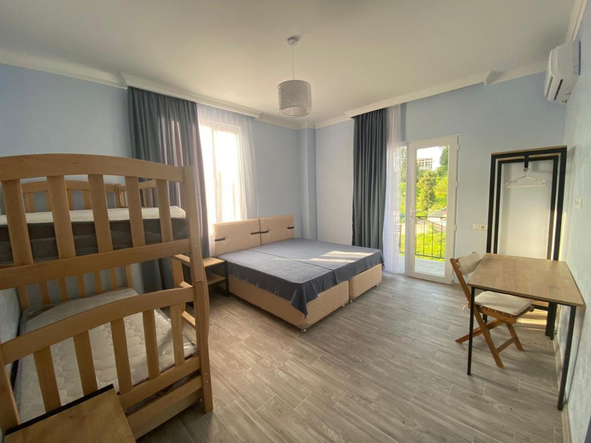 Kemo House Hotel Батуми Екстериор снимка